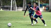Tolak Anggapan Persib Terburu-buru Terbang ke Bali, Robert Alberts Beri Penjelasan